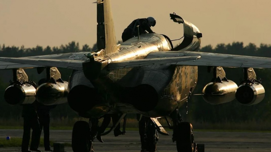 Căn cứ không quân dễ bị tổn thương nhất của Ukraine bị UAV cảm tử Nga đe dọa